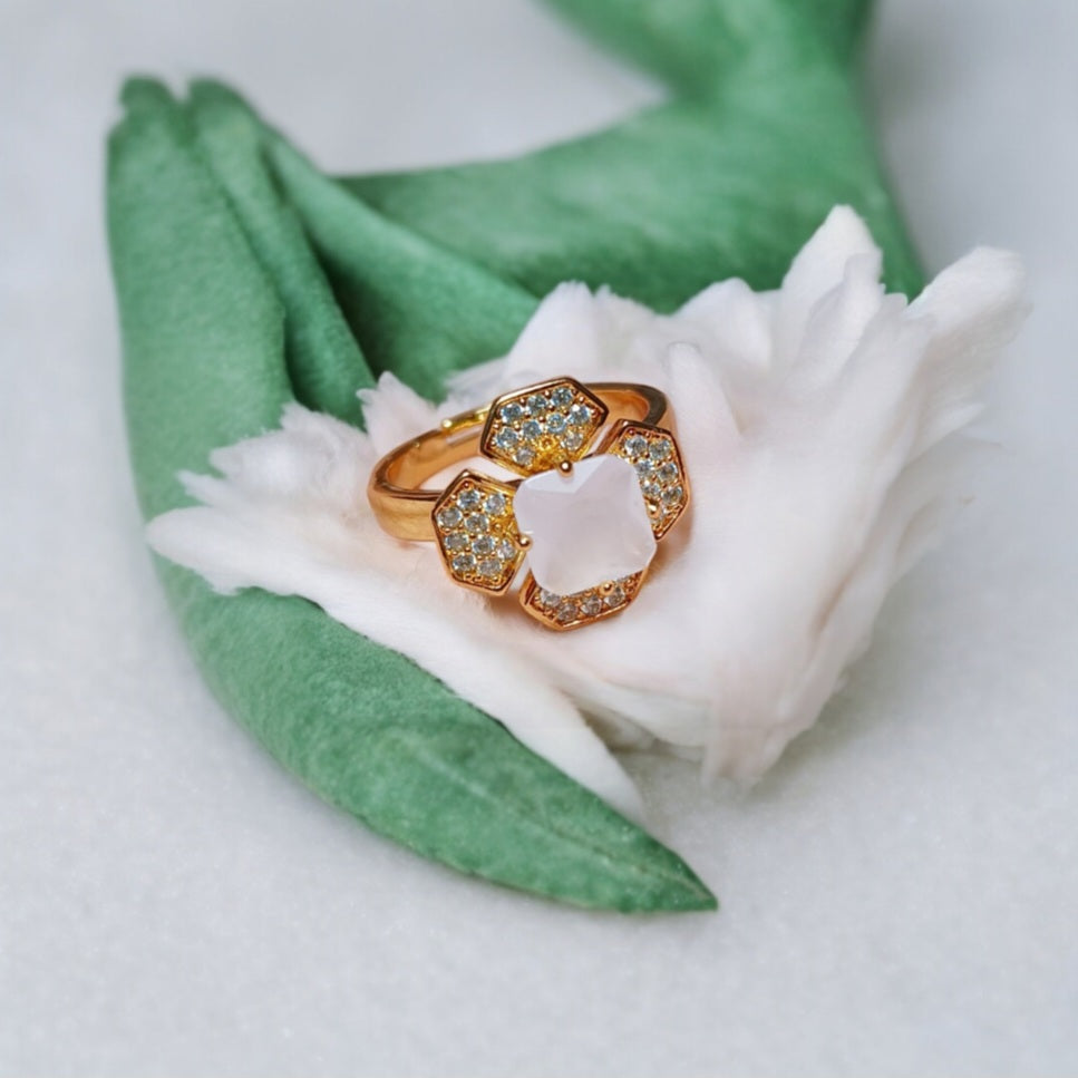 Four Leaf Flower Golden Rings with Square Colored Stones in Adjustable Size - Essentique