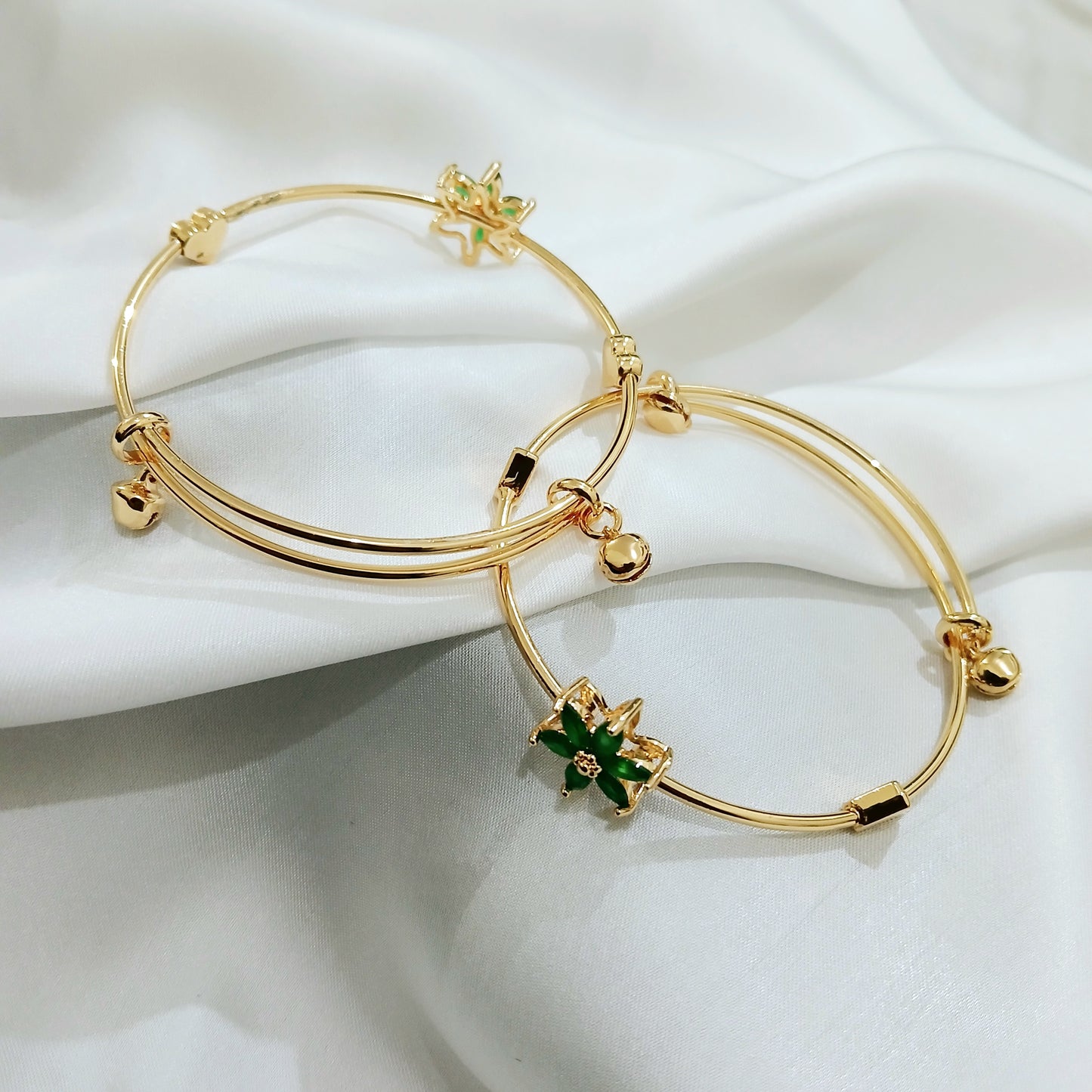 Golden Kangan Pair with Flower Shaped Stones - Essentique