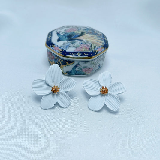 White Flower Earrings with Painted Surface - Essentique