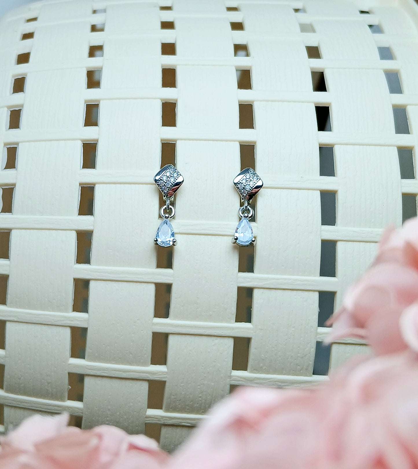 Elegant Small Silver Earrings - Essentique