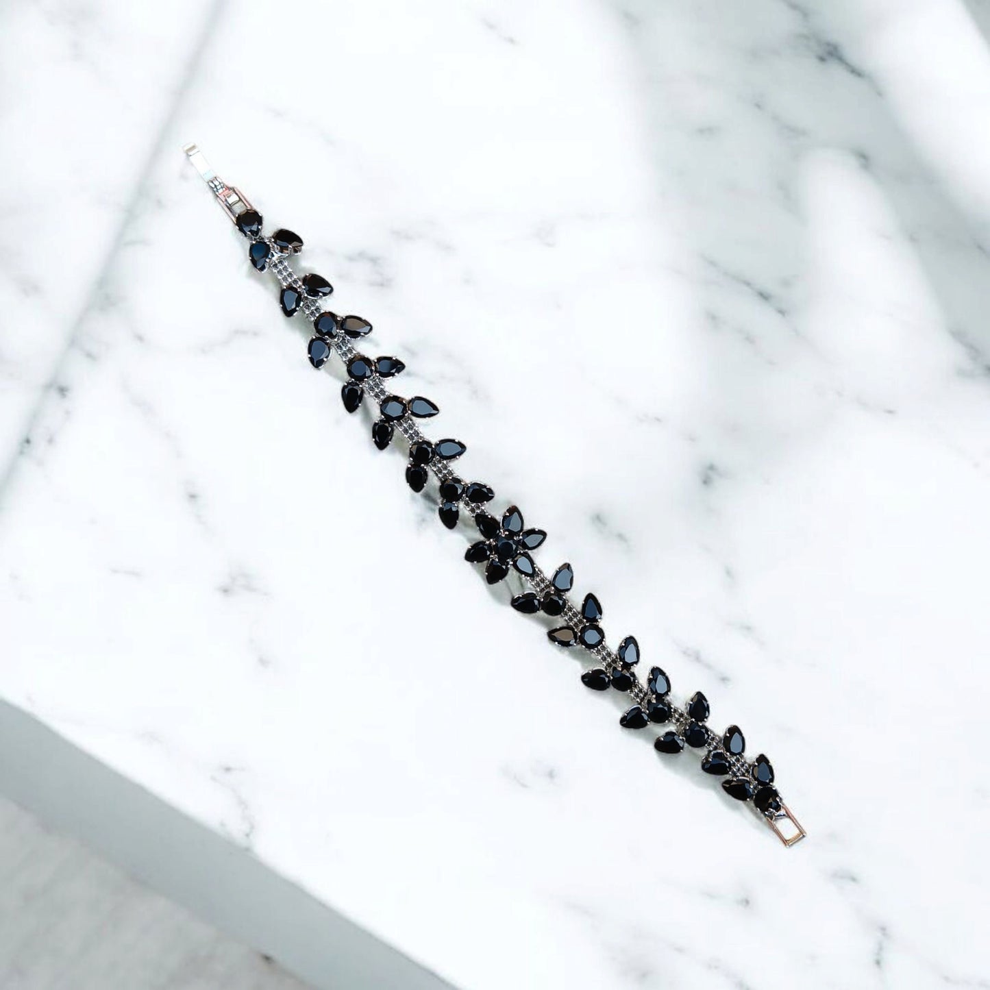 Silver Bracelet with Black Stones - Essentique