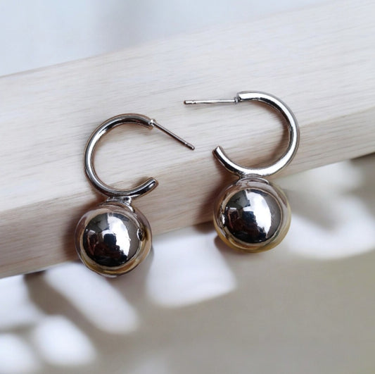 Silver Ball Earrings - Essentique