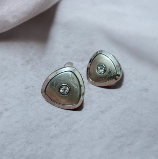 Luxurious Triangular Silver Cufflinks - Essentique